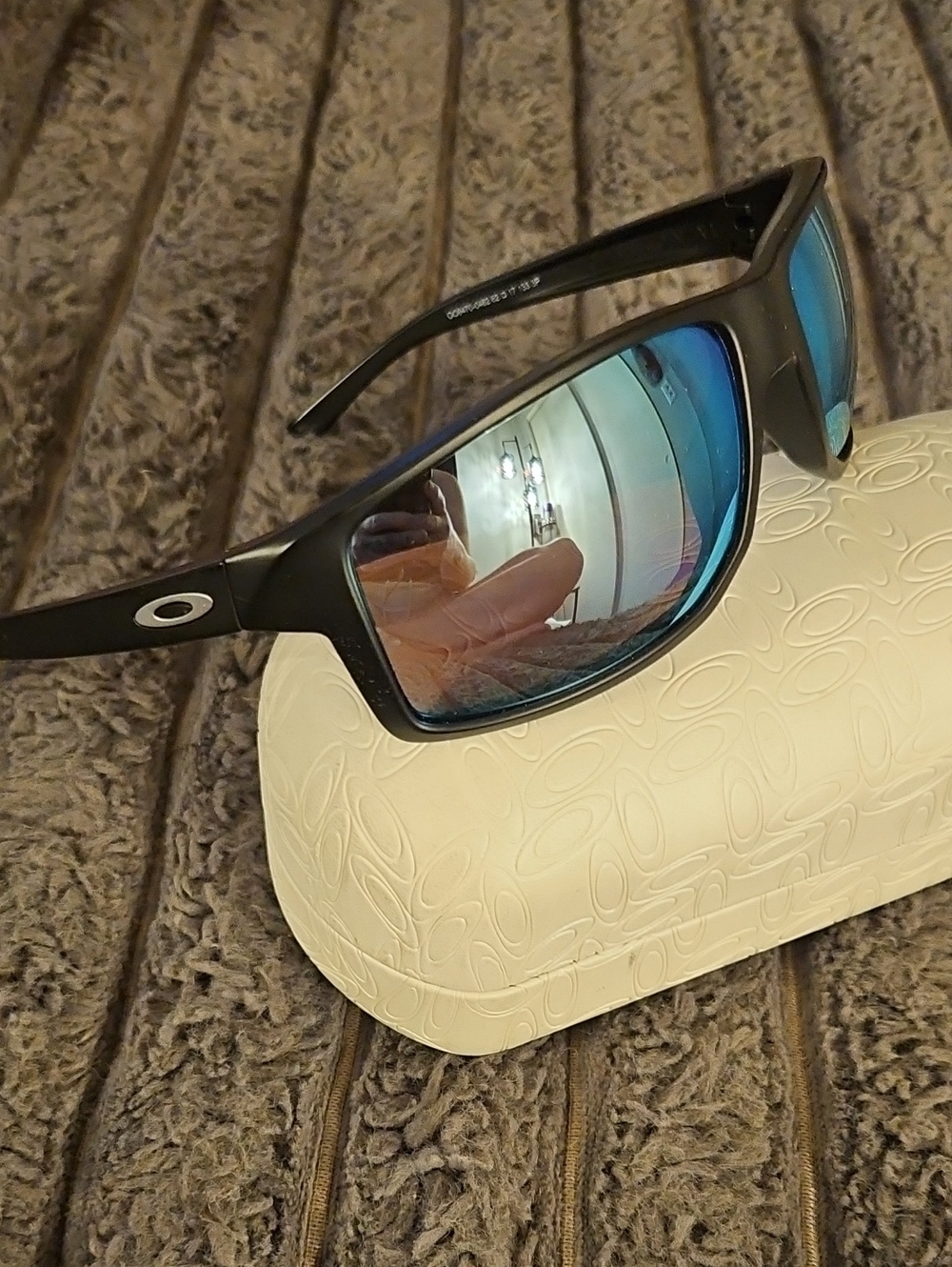 OAKLEY GIBSON XL!! NEW DEADSTOCK!!